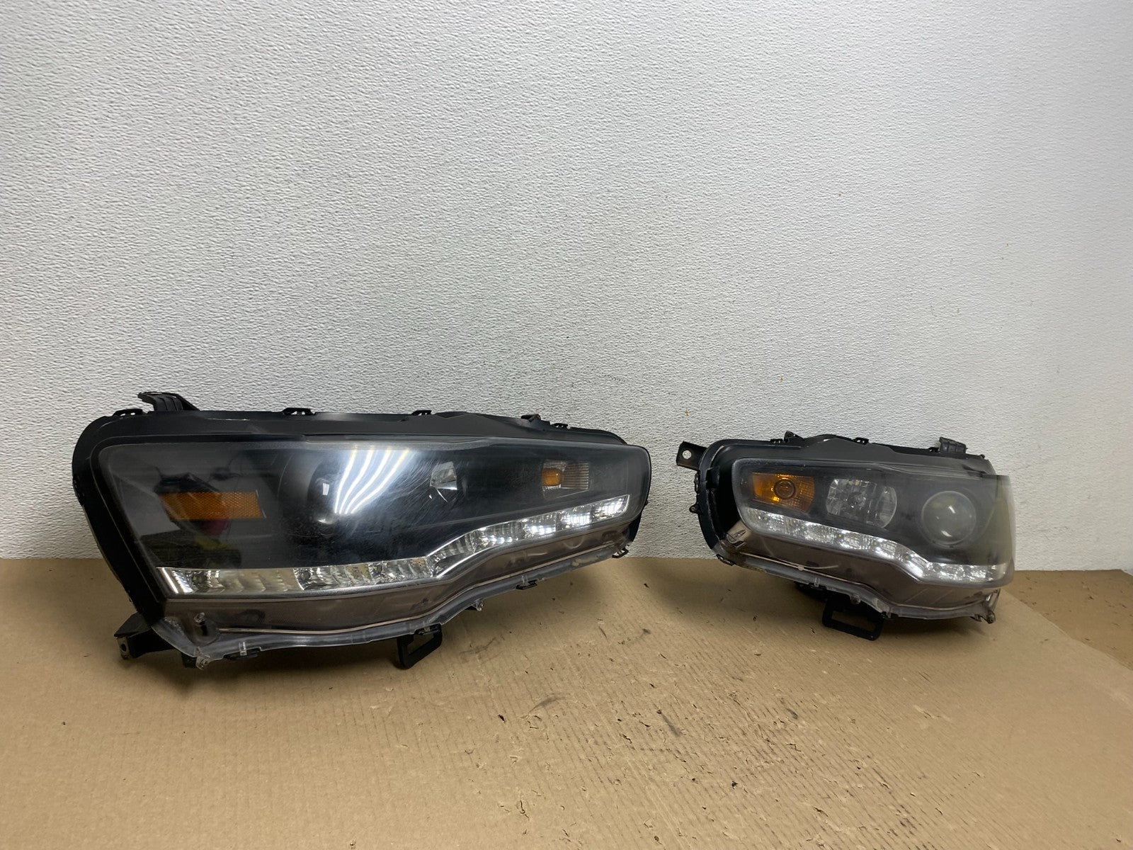2008 - 2013 Mitsubishi Lancer Left+Right Set LED Black Headlight AE7080 DG2