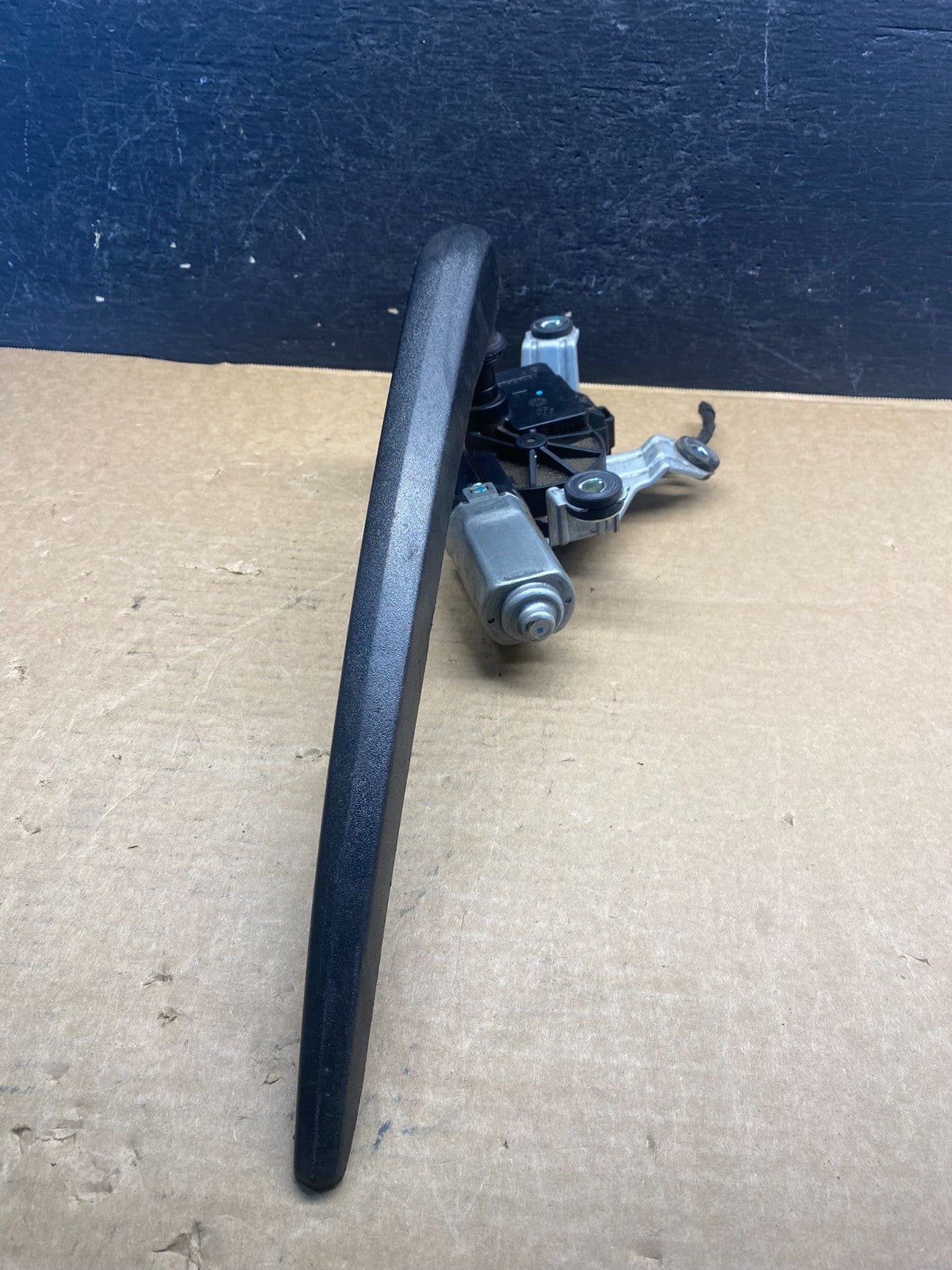2010 to 2016 Cadillac SRX Rear Windshield Washer Wiper Motor AF6591 DG2