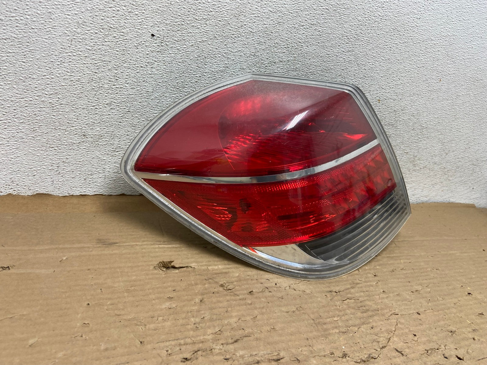2007 2008 2009 Saturn Aura Left Driver LH Side Tail Light AG8342 LK1