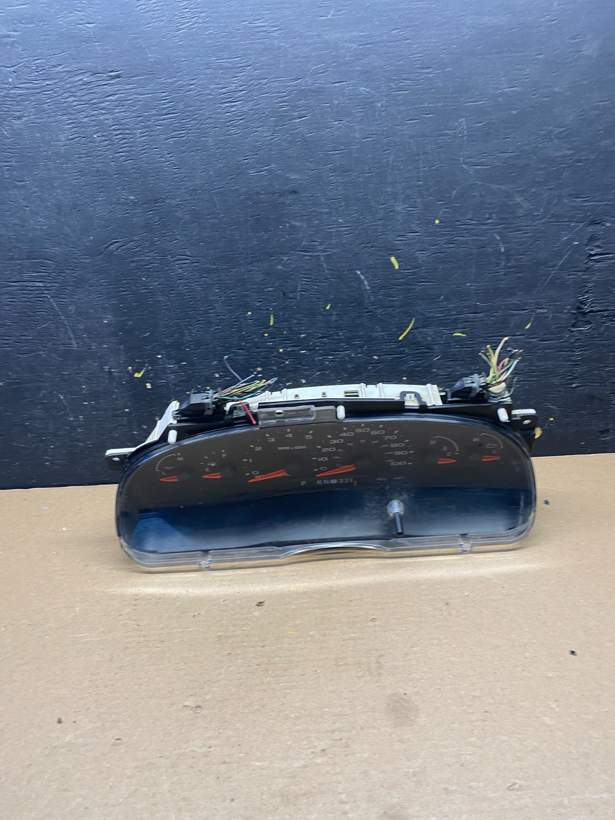 2006 Ford E350 Gauge Speedometer Cluster OEM S6364 DG0