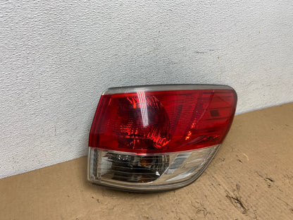 2013 to 2016 Nissan Pathfinder Passenger Right Side Tail Light AD2513 LK2
