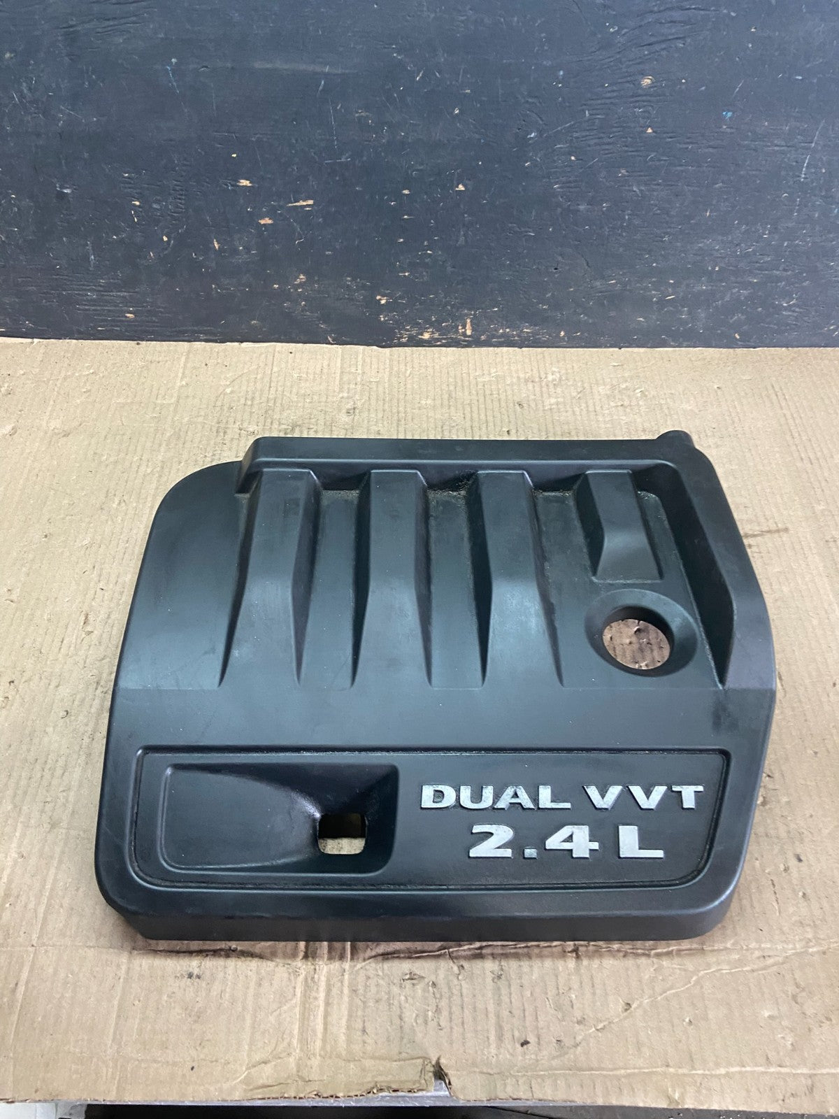 2012 to 2014 Chrysler 200 Engine Cover Top Lid Cover P0446 DG0