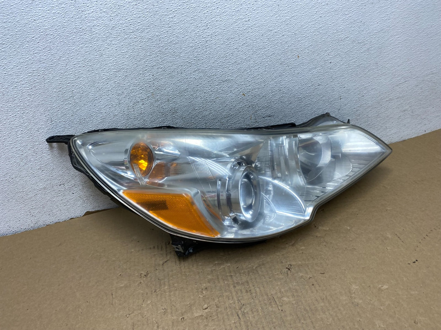 2010-2012 Subaru Legacy Outback Right Passenger Headlight AF7385 DW0