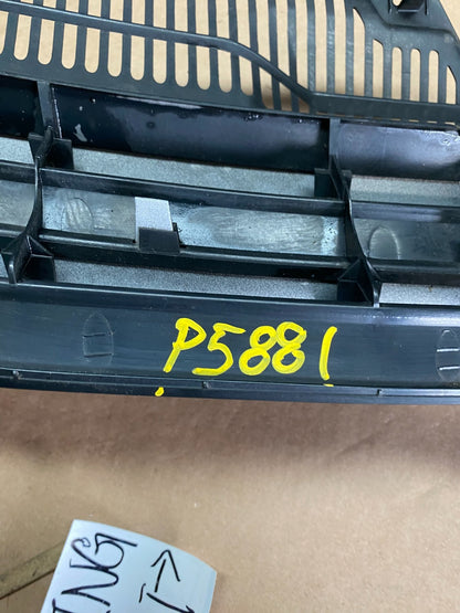 2004 to 2009 Volkswagen Golf MK5 Front Bumper Grill Grille 1k0853655 P5881 DG14