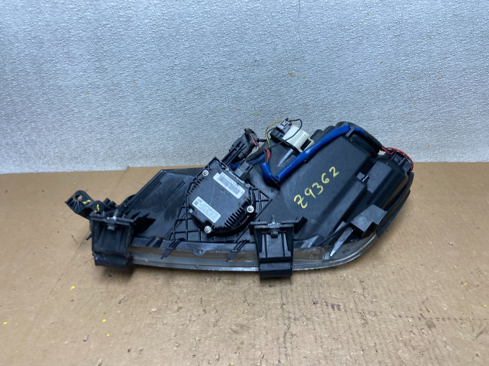 Xenon 2007 to 2009 Mazda CX-7 Right Passenger RH Side Headlight Oem Z9362 DW9