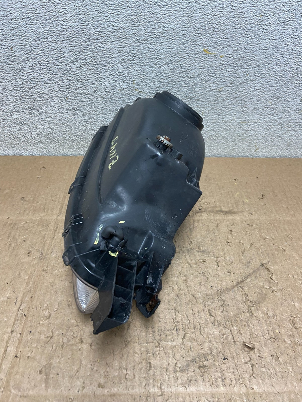 1999-2001 Toyota Solara Left Driver LH Halogen Headlight Z1048 DW8