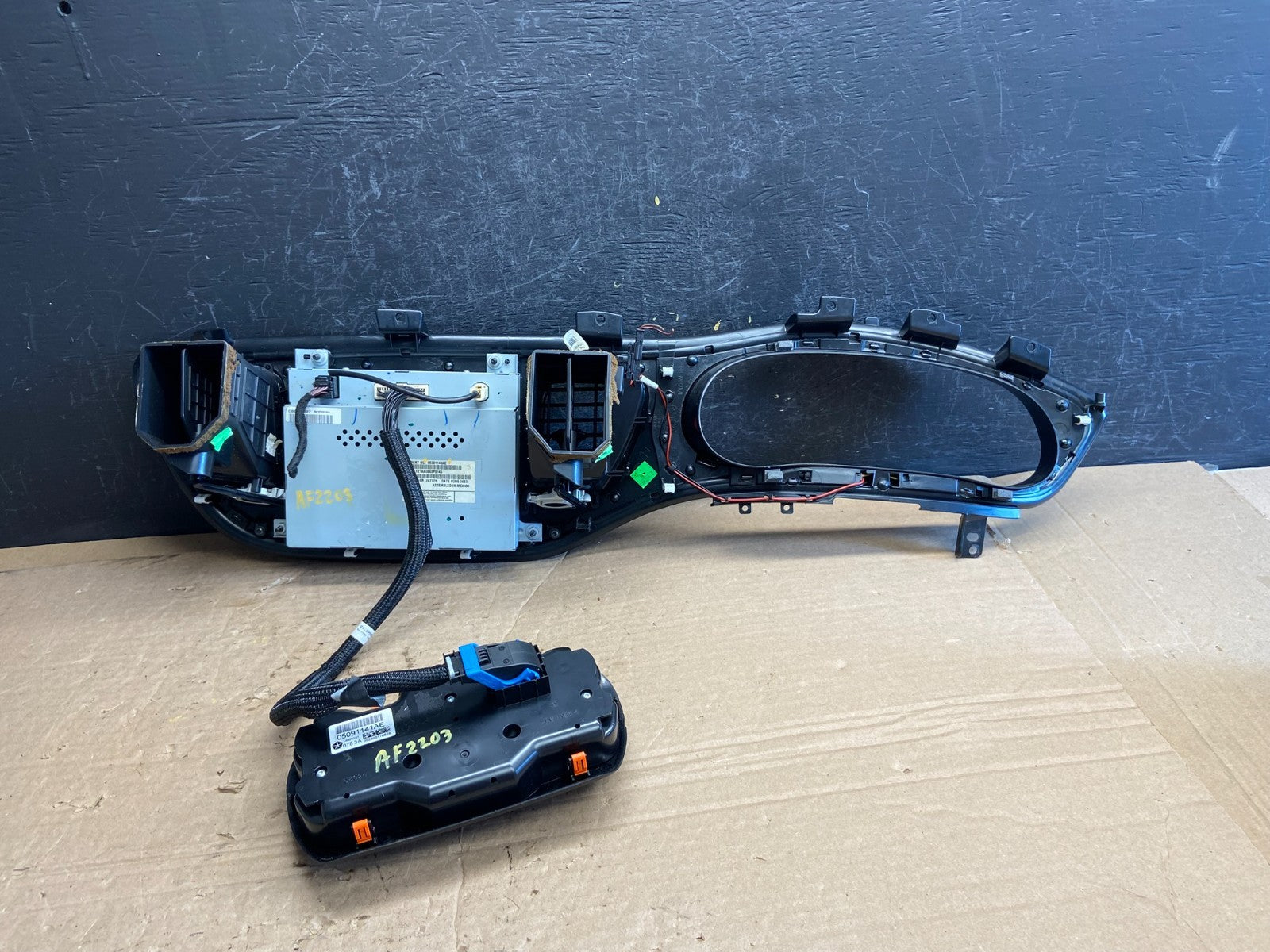 2013-2016 Dodge Dart Speedometer Radio Climate Control Bezel Screen af2203 DG2