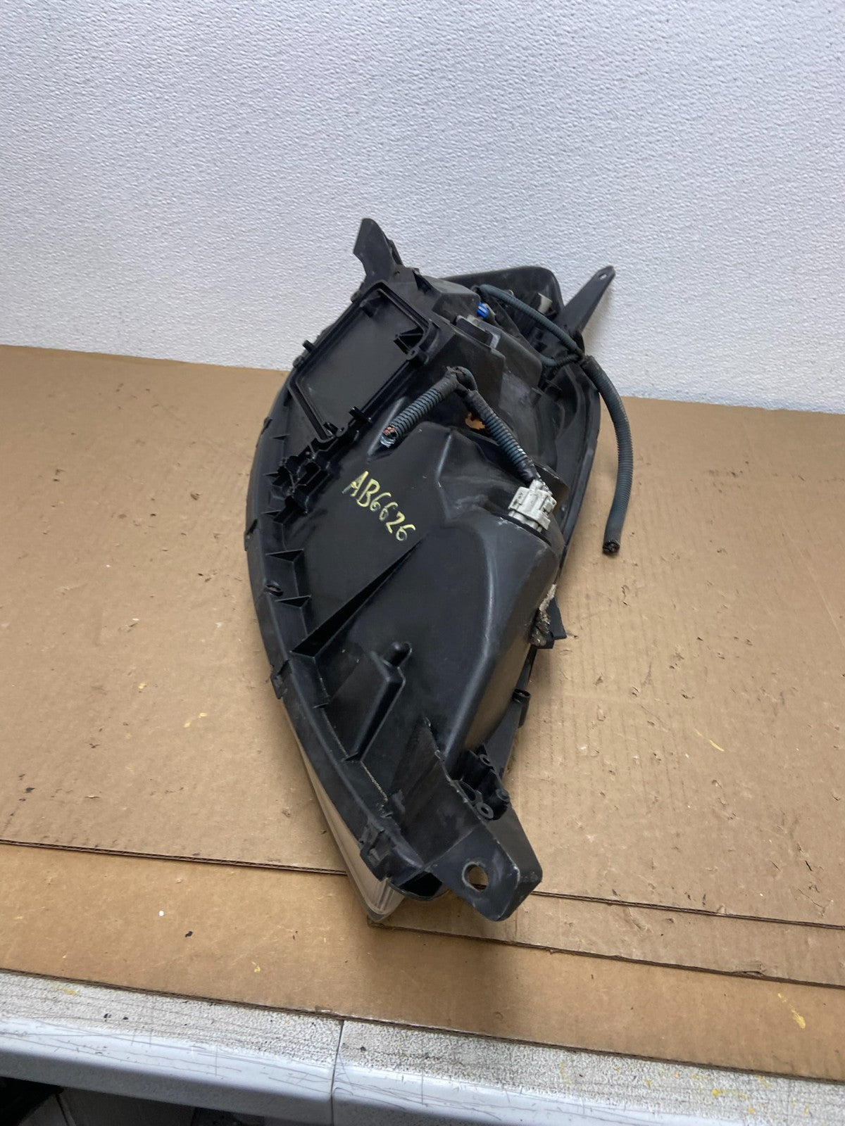 2006 to 2010 Toyota Sienna Left Driver Lh Side Headlight Halogen AB6626 DW8