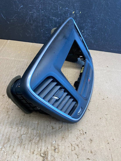 2015 to 2016 Chrysler 200 Radio Dash Bezel Trim Vent Hazard Panel AC4568 DG1