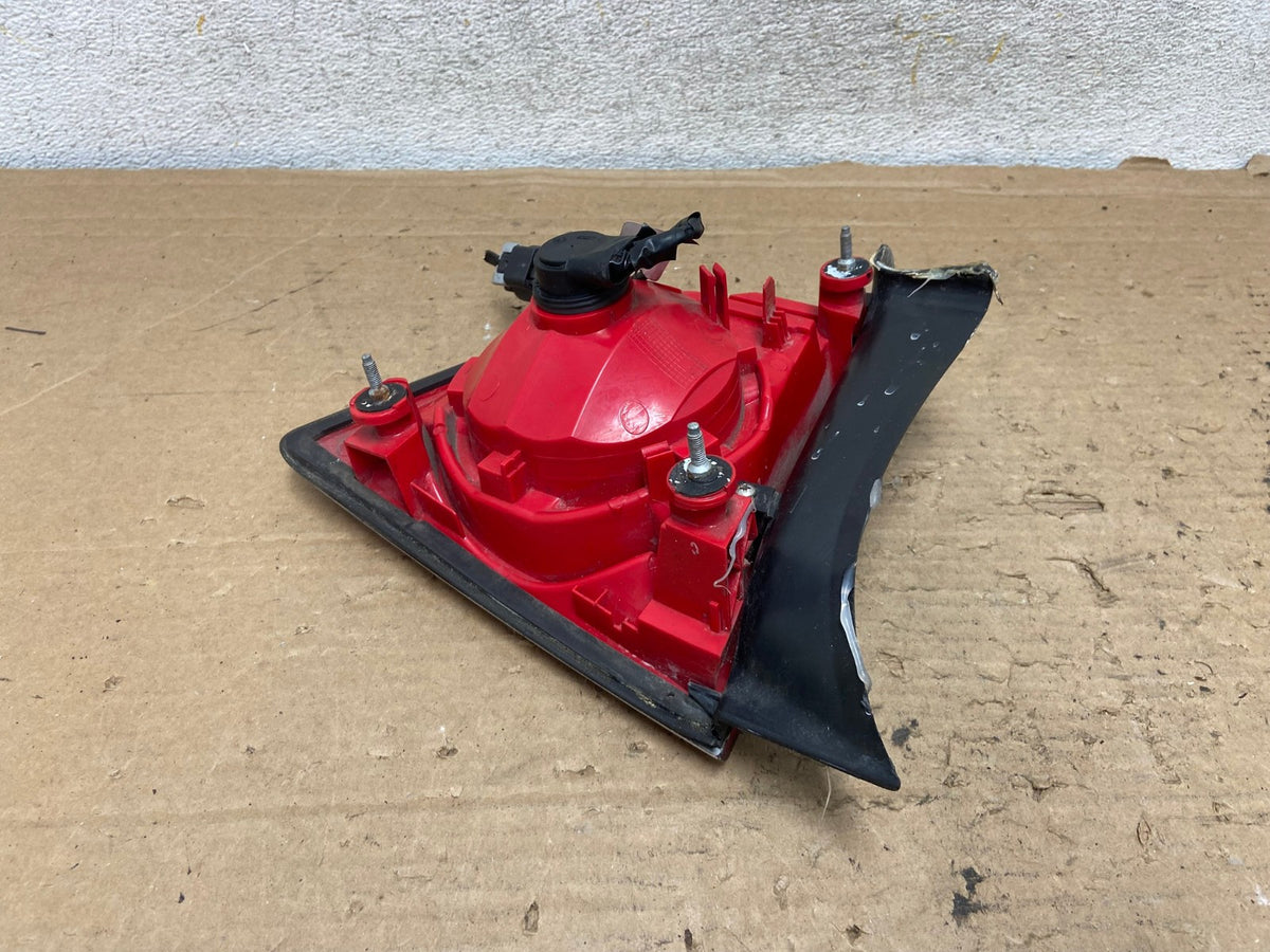 2008 - 2012 Chevrolet Malibu Right Passenger RH Side Tail Light AH9237 LK4