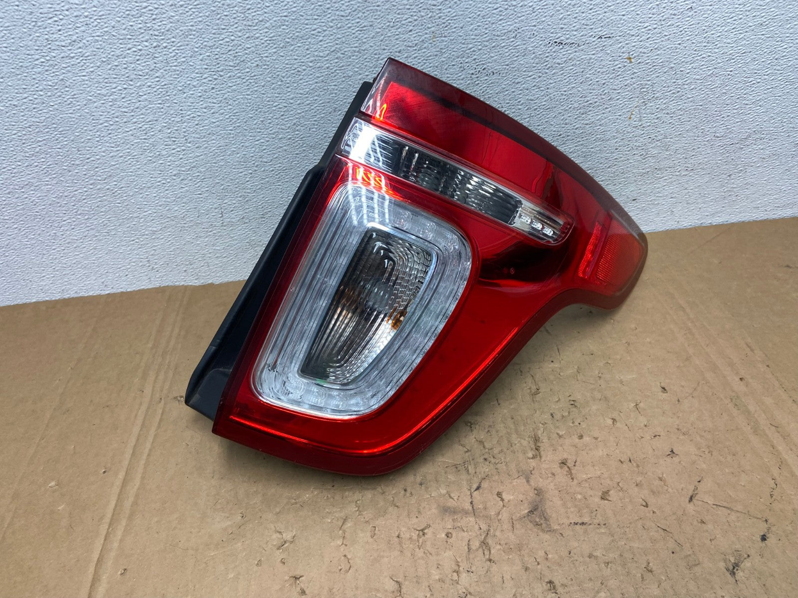 2011-2015 Ford Explorer Police Package Right Passenger Side Tail light AD3739 LK0