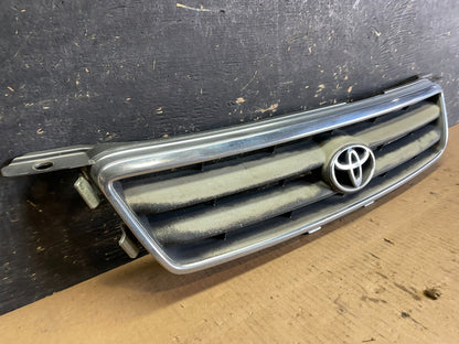 2000 to 2001 Toyota Camry Front Upper Grill Grille OEM AA8834 DG1
