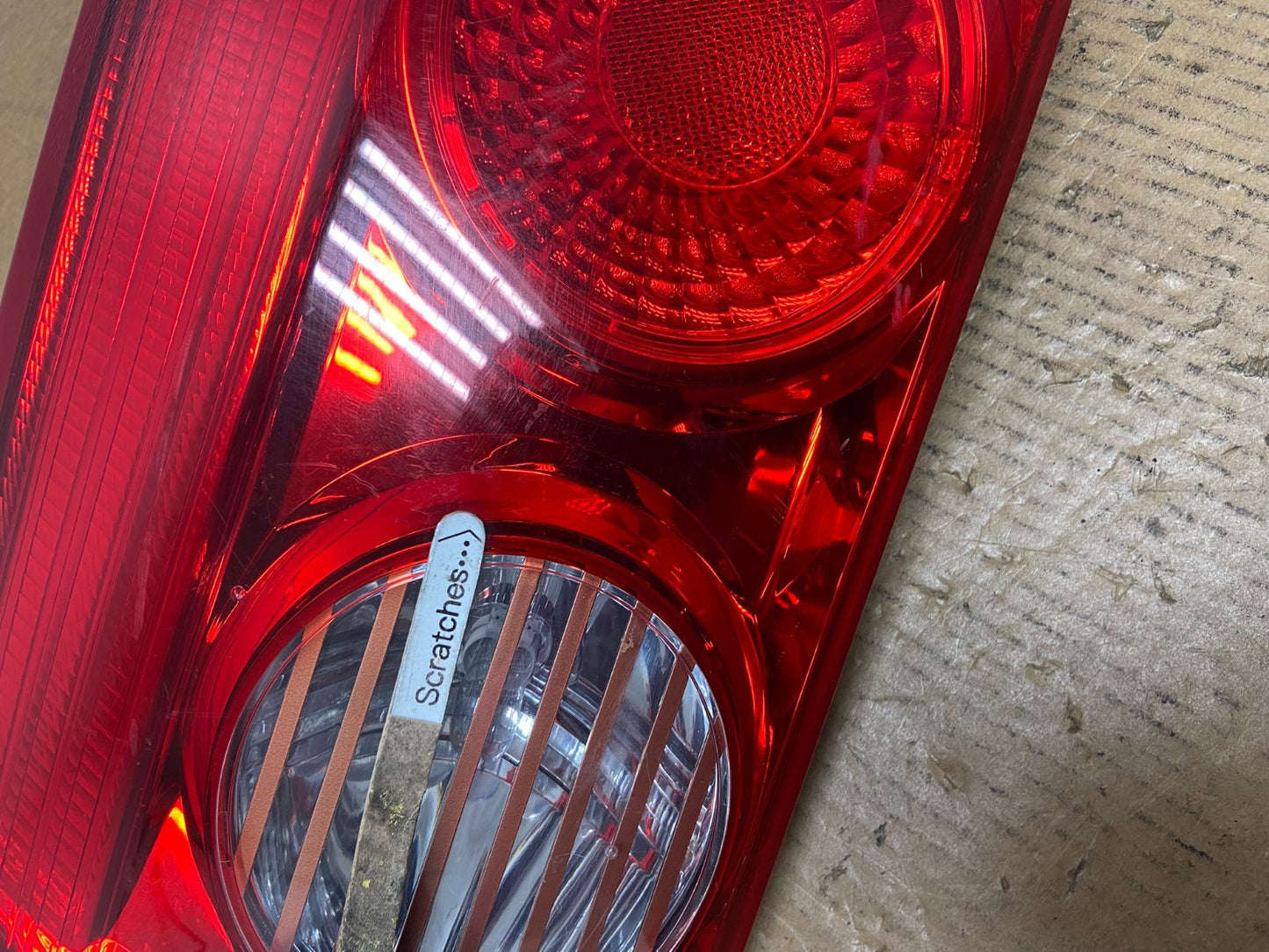 2006 to 2010 Toyota Sienna Right Passenger Rh Inner Tail Light AE0199 LK3