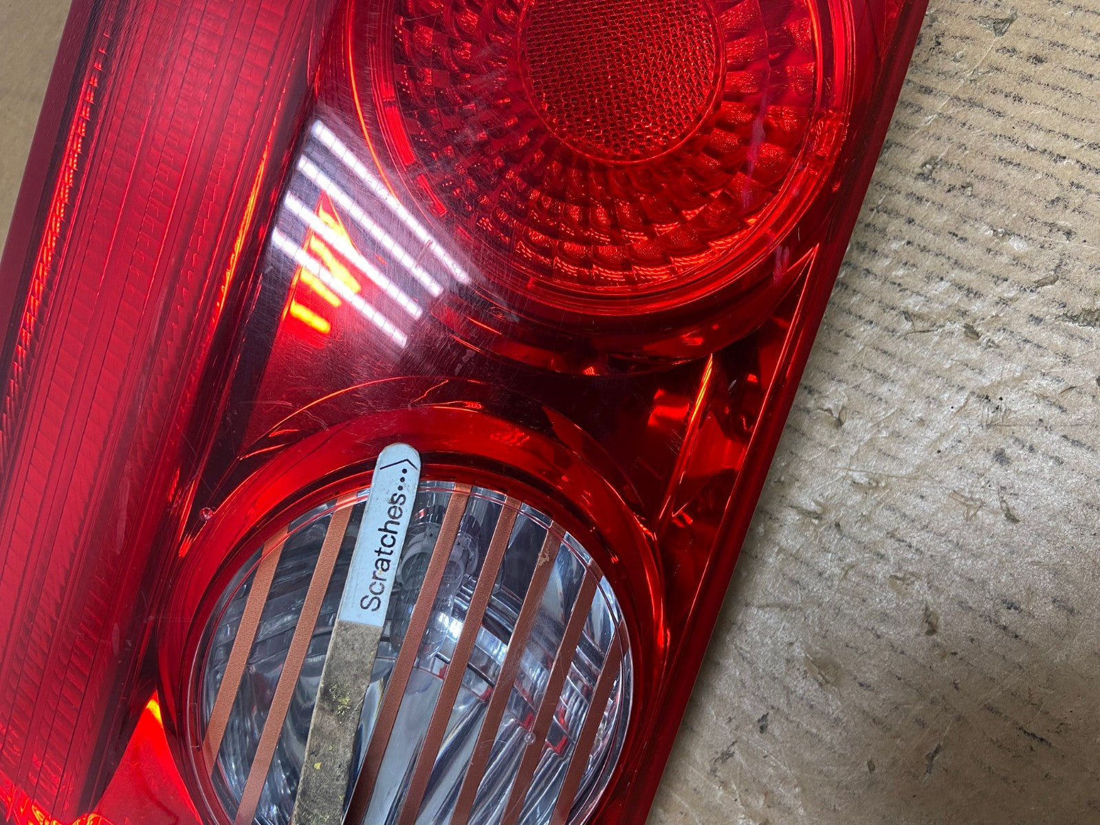2006 to 2010 Toyota Sienna Right Passenger Rh Inner Tail Light AE0199 LK3