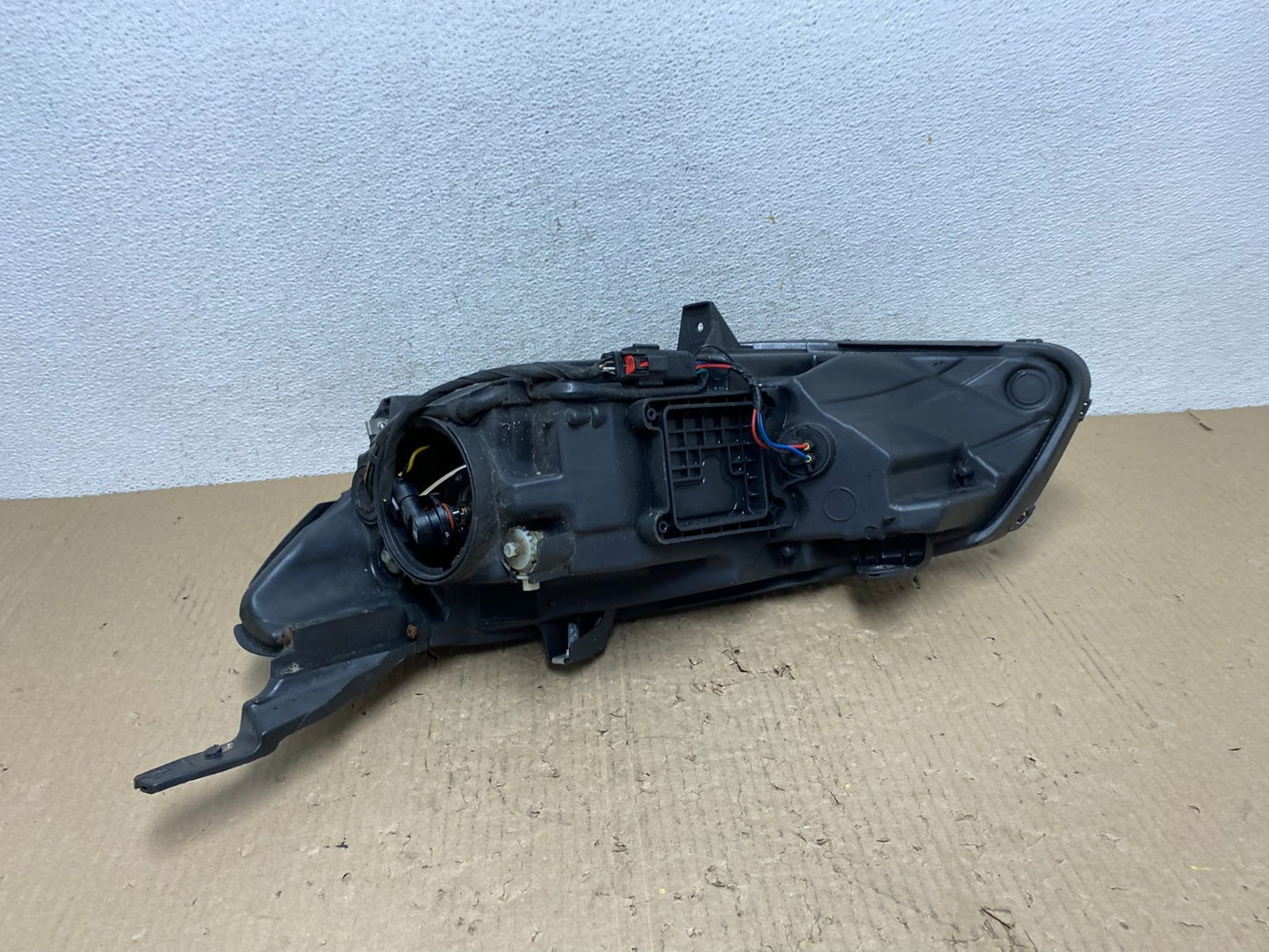 2016 - 2018 Chevrolet Malibu Right Passenger RH Halogen Headlight AF2825 DW6