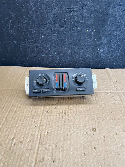 2003 to 2006 Chevrolet Silverado HVAC Heater Climate Control Module AC9527 DG0
