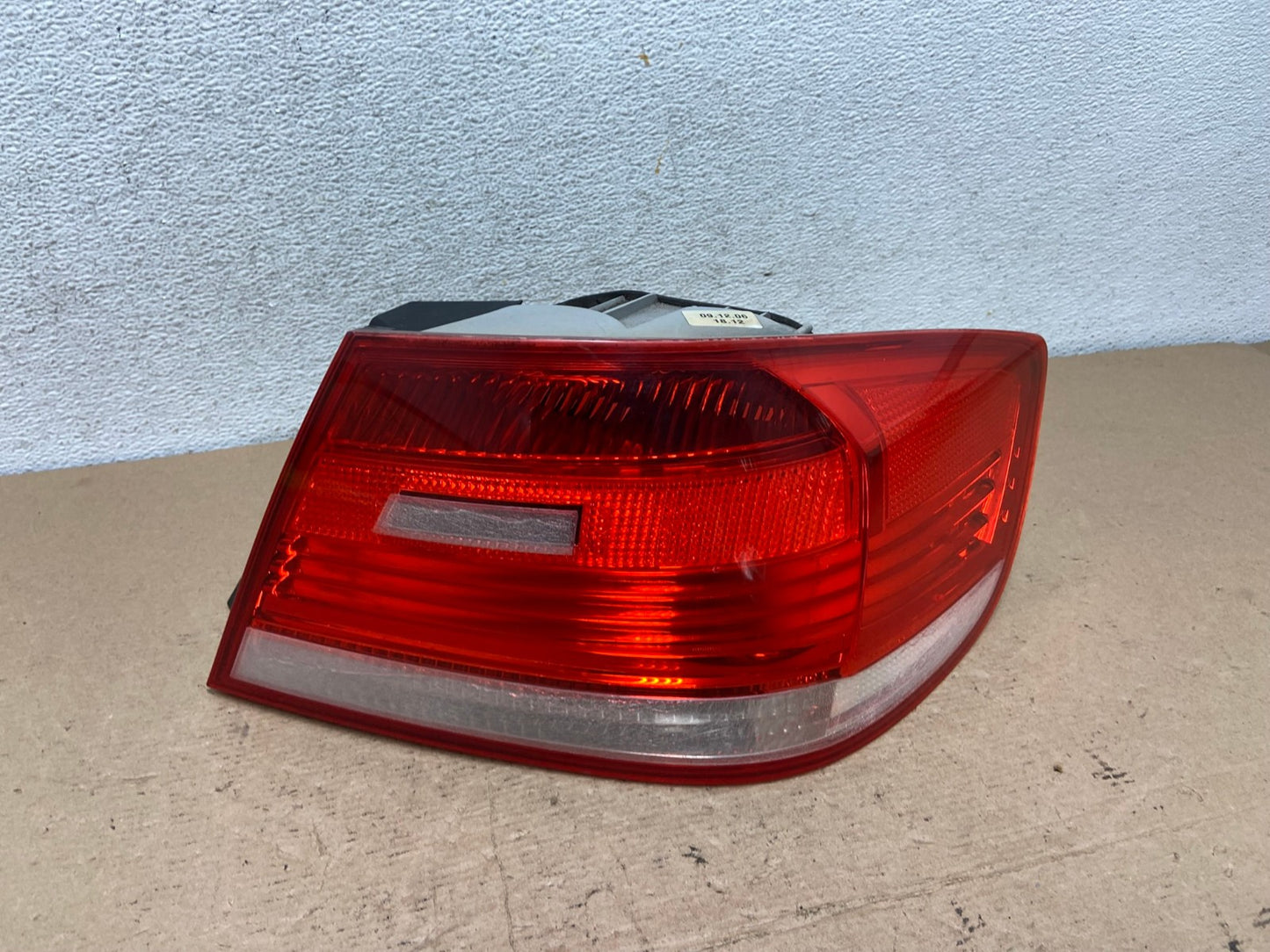 2007 to 2010 BMW M3 328i 335i Coupe Right Passenger RH Tail Light AF4815 LK0