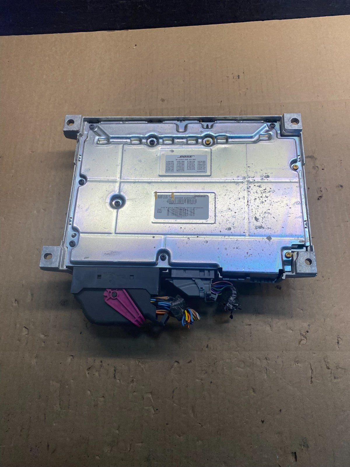2005 to 2011 Cadillac STS Bose Radio Stereo Audio Amplifier Amp AC2611 DW1