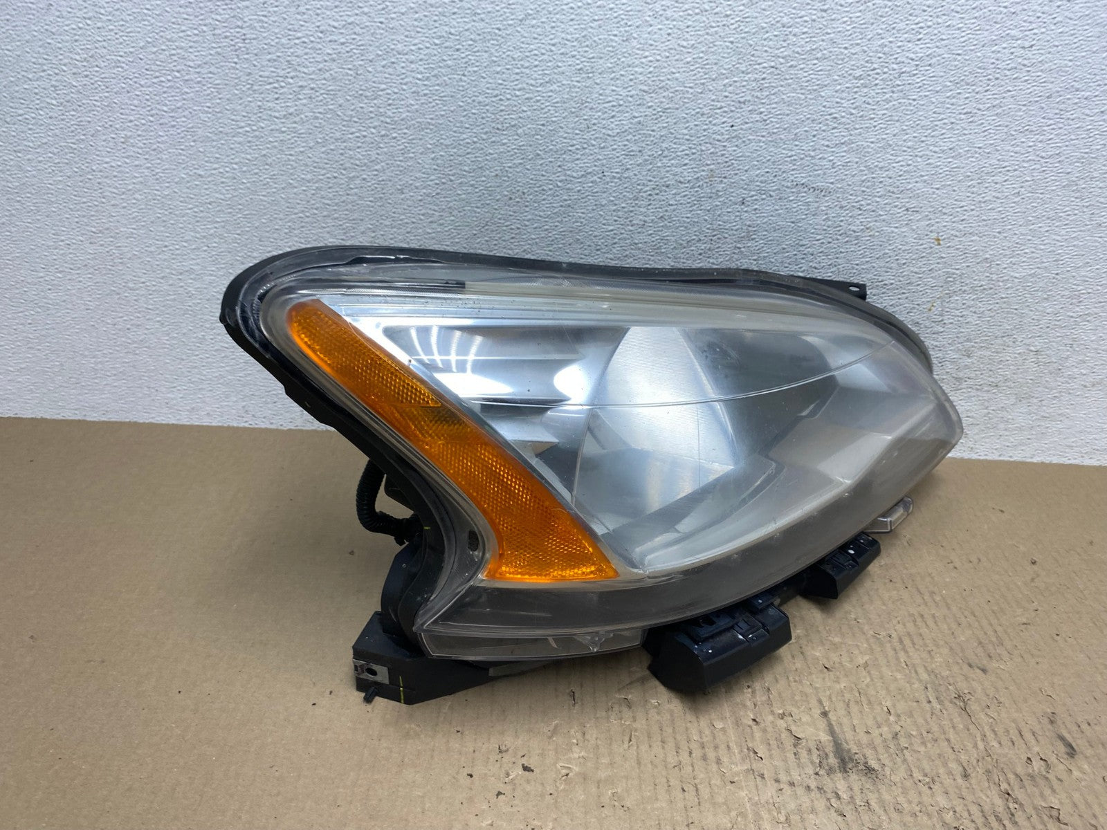2013 - 2015 Nissan Sentra W/LED Halogen Right Passenger Headlight AE7074 LK2