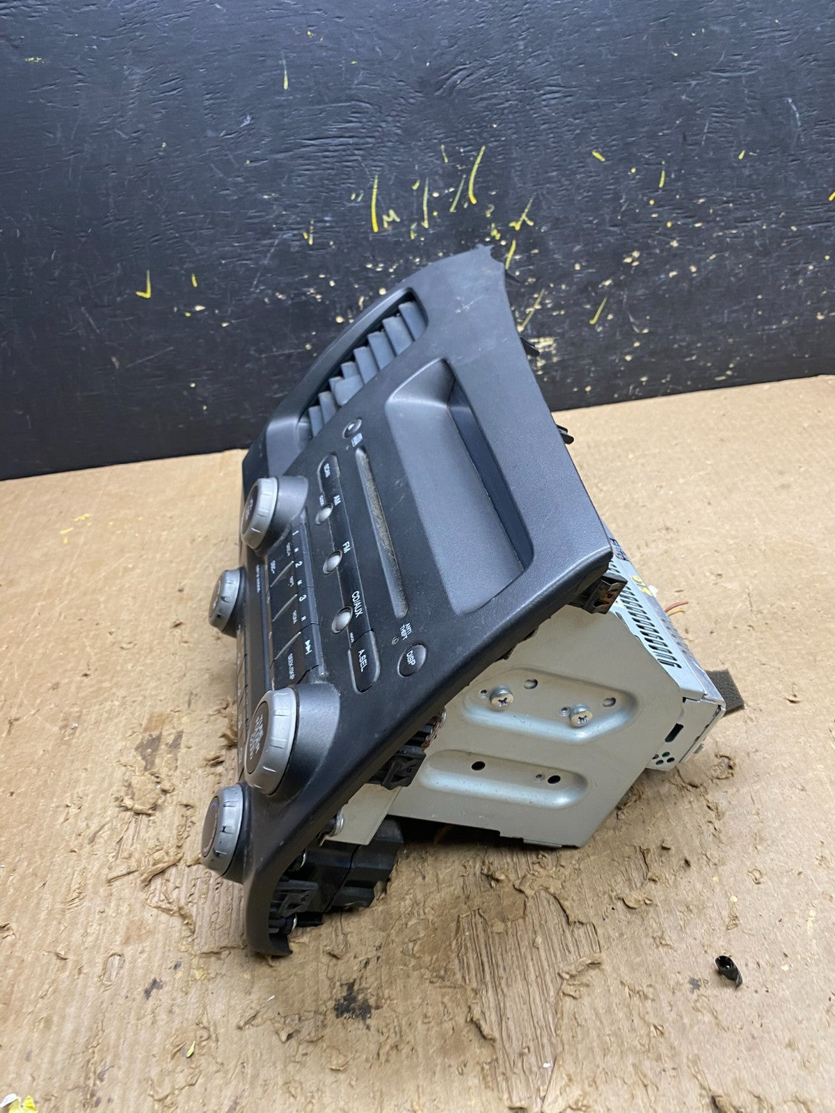 2006 - 2011 Honda Civic Radio AM/FM Climate Control Air Vent Bezel AA0036 DG5