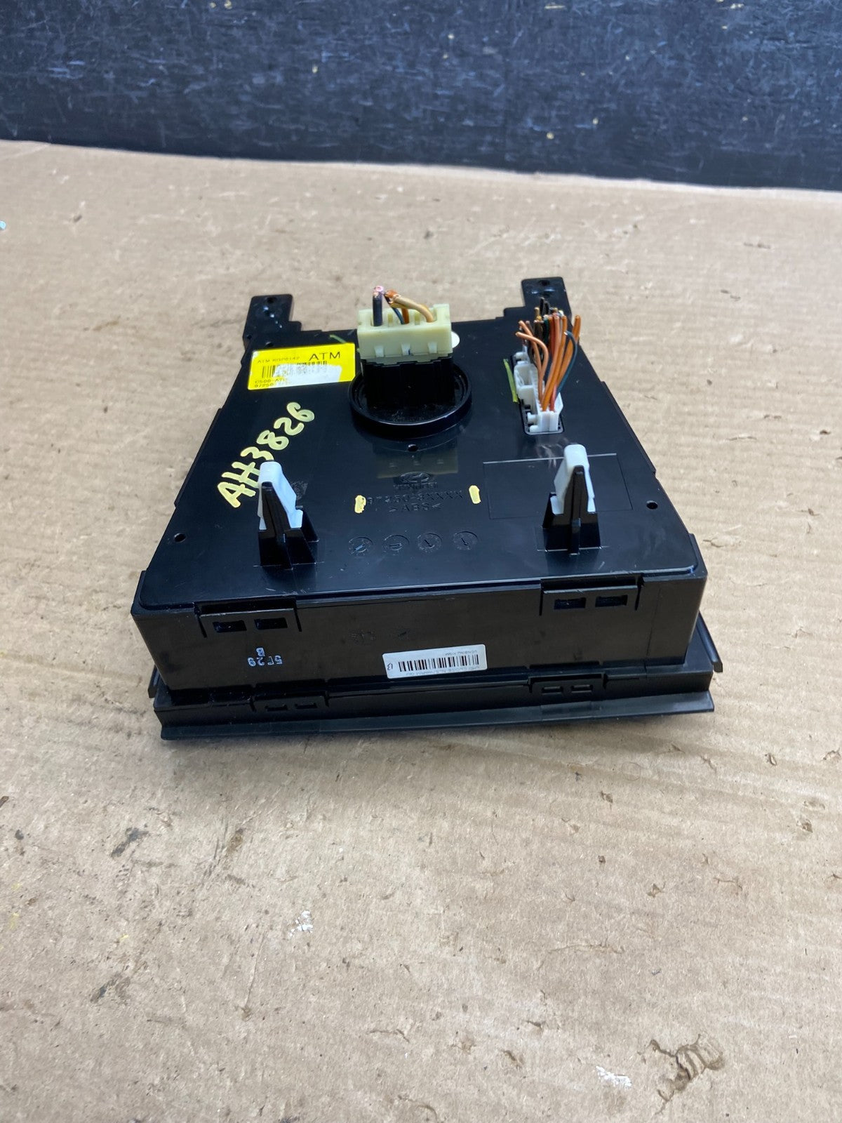 2011 - 2013 Hyundai Elantra Center Heater A/C AC Climate Control Panel AH3826 DG5