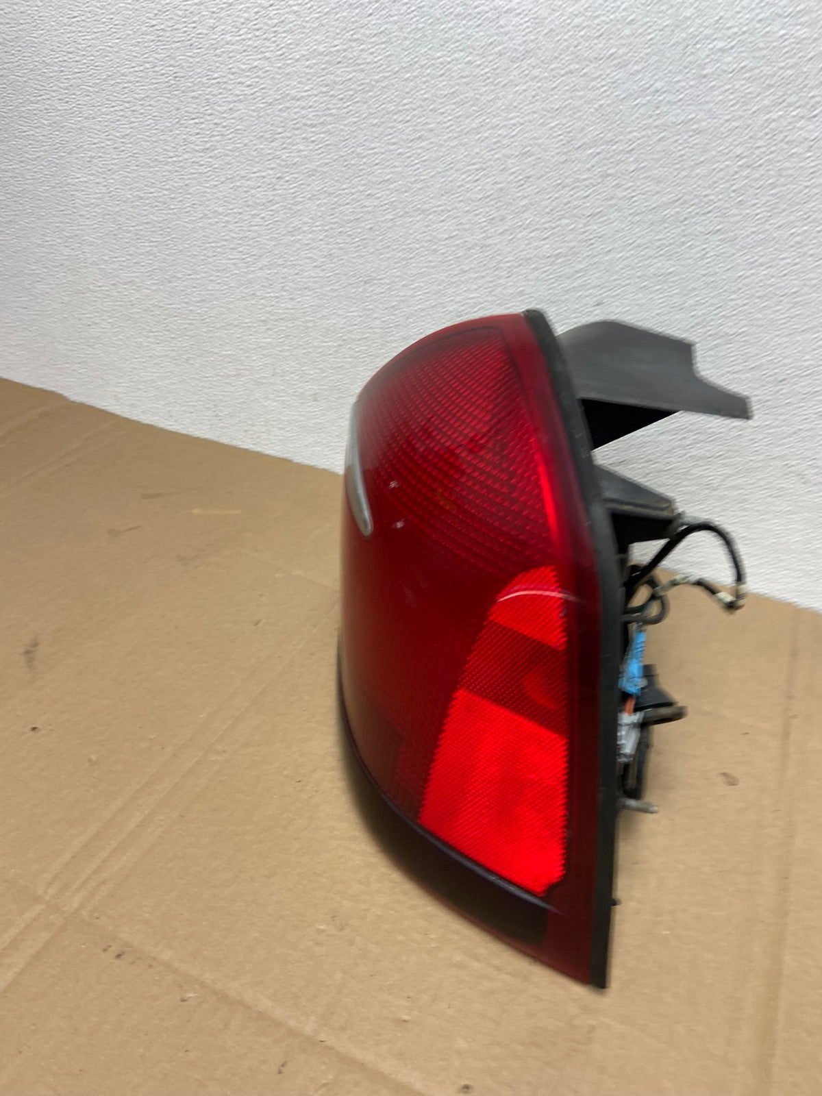 1998 - 2002 Mercury Grand Marquis Right Passenger  Side Tail Light Oem AC3751 LK1