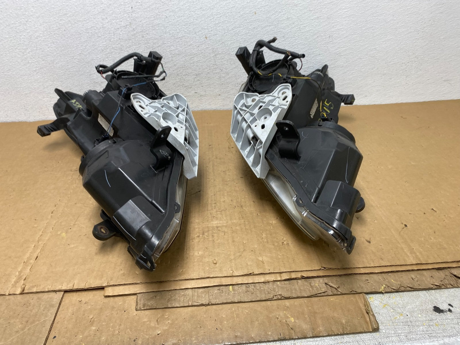 2013 to 2015 Nissan Altima Left+Right Side Set Halogen Headlights AD1313 DW11
