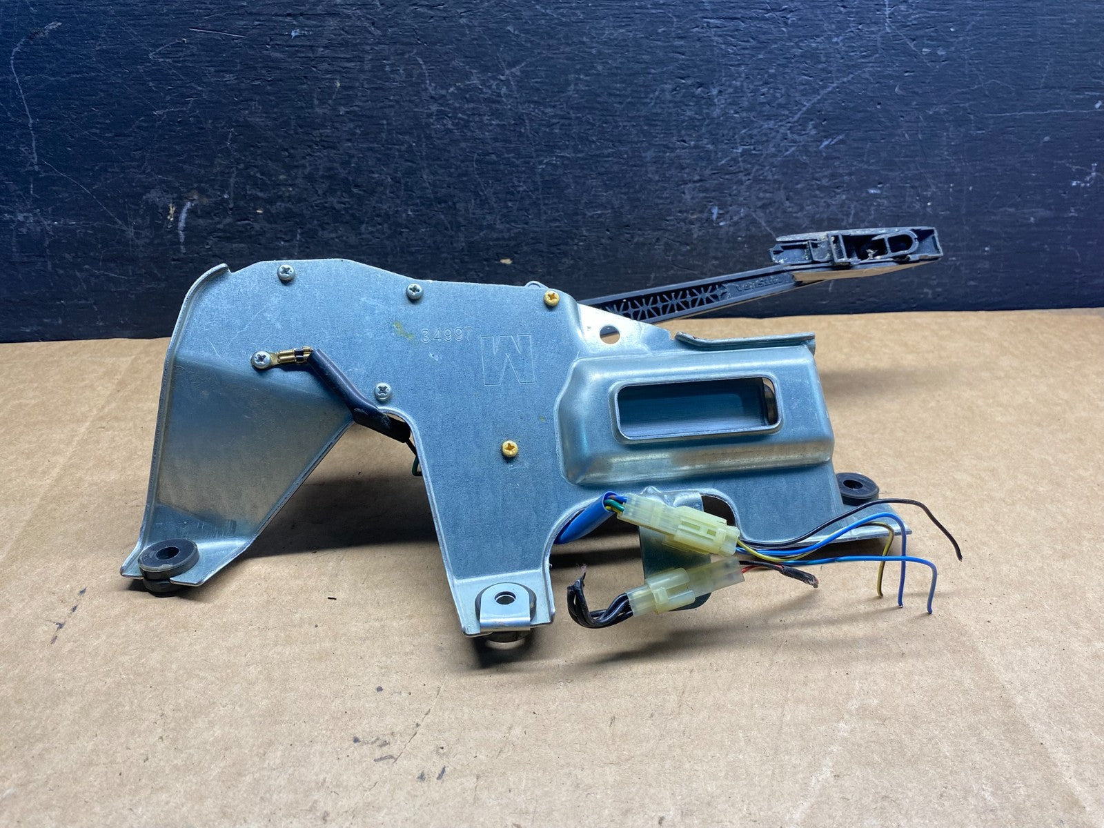 2003 to 2005 Subaru Forester Rear Wiper Motor 86510SA070 AD75195
