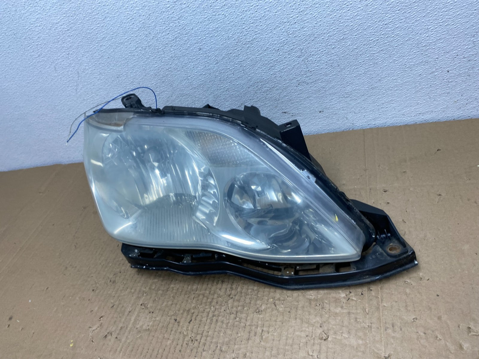 2008 2009 2010 Toyota Avalon Right Passenger Side Halogen Headlight OEM AC39491