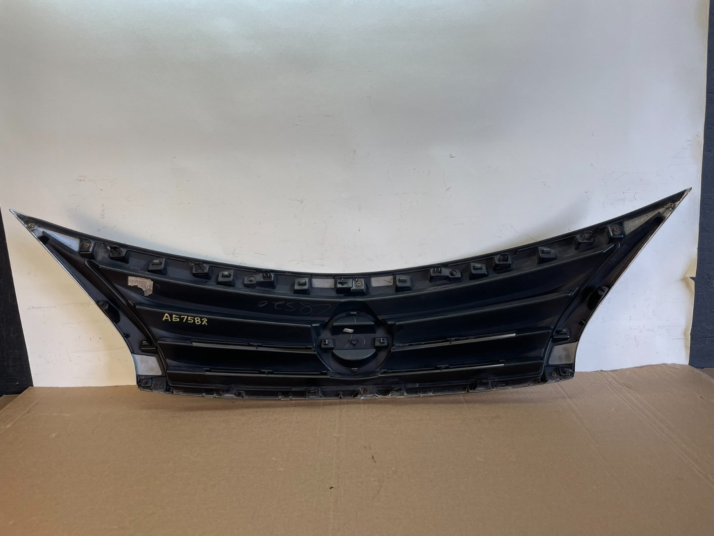 2013 to 2015 Nissan Altima Front Upper Grill Grille Sedan AG7582 DG3