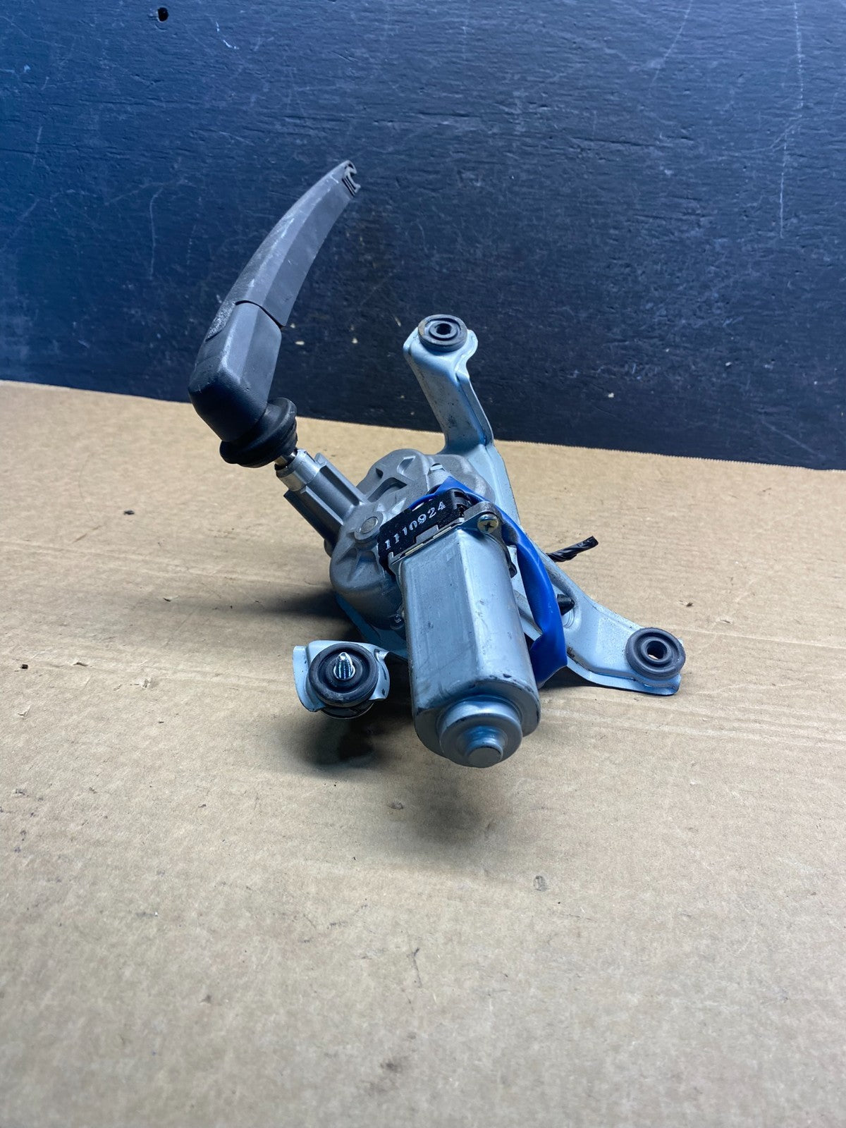 2011 - 2013 Kia Sorento Rear Glass Windshield Wiper Motor af7649 DG4