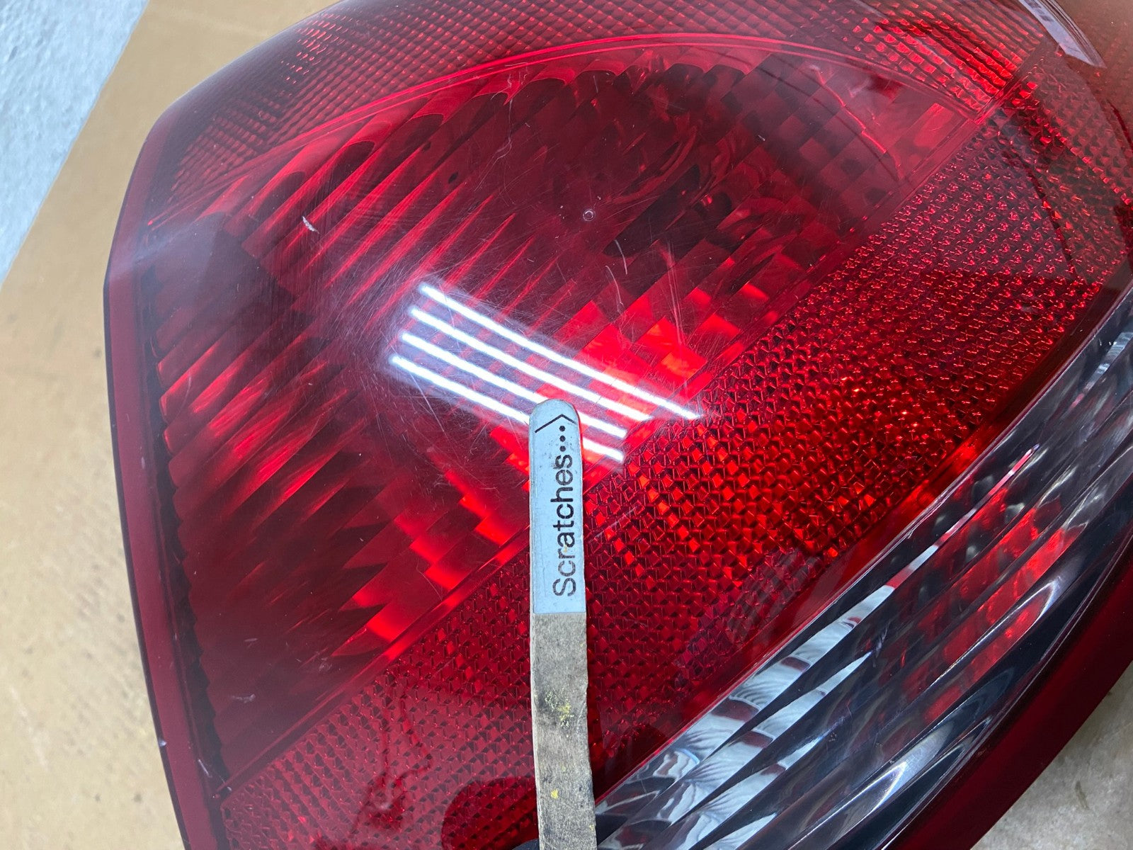 2004 2005 2006 2007 Ford Taurus Right Passenger Side Tail Light AE0261 LK3
