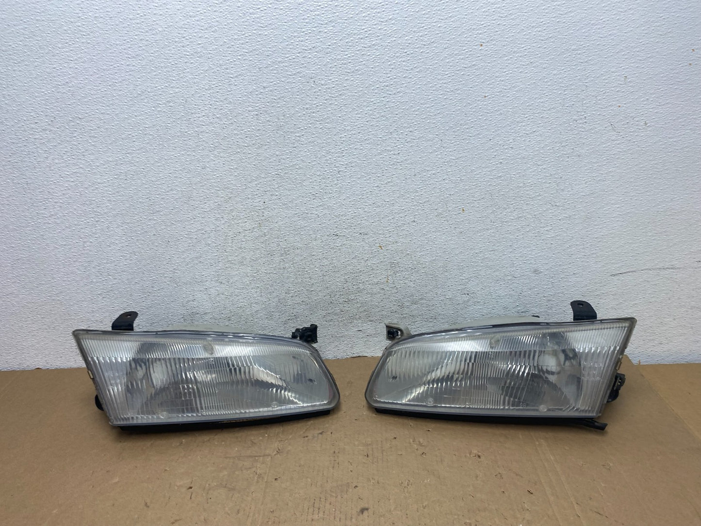 1997 1998 1999 Toyota Camry Left+Right Side Set Halogen Headlights AD7972 DW0