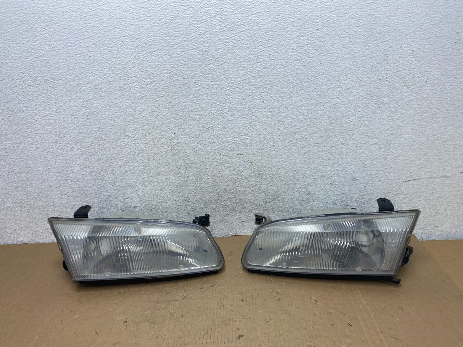 1997 1998 1999 Toyota Camry Left+Right Side Set Halogen Headlights AD7972 DW0