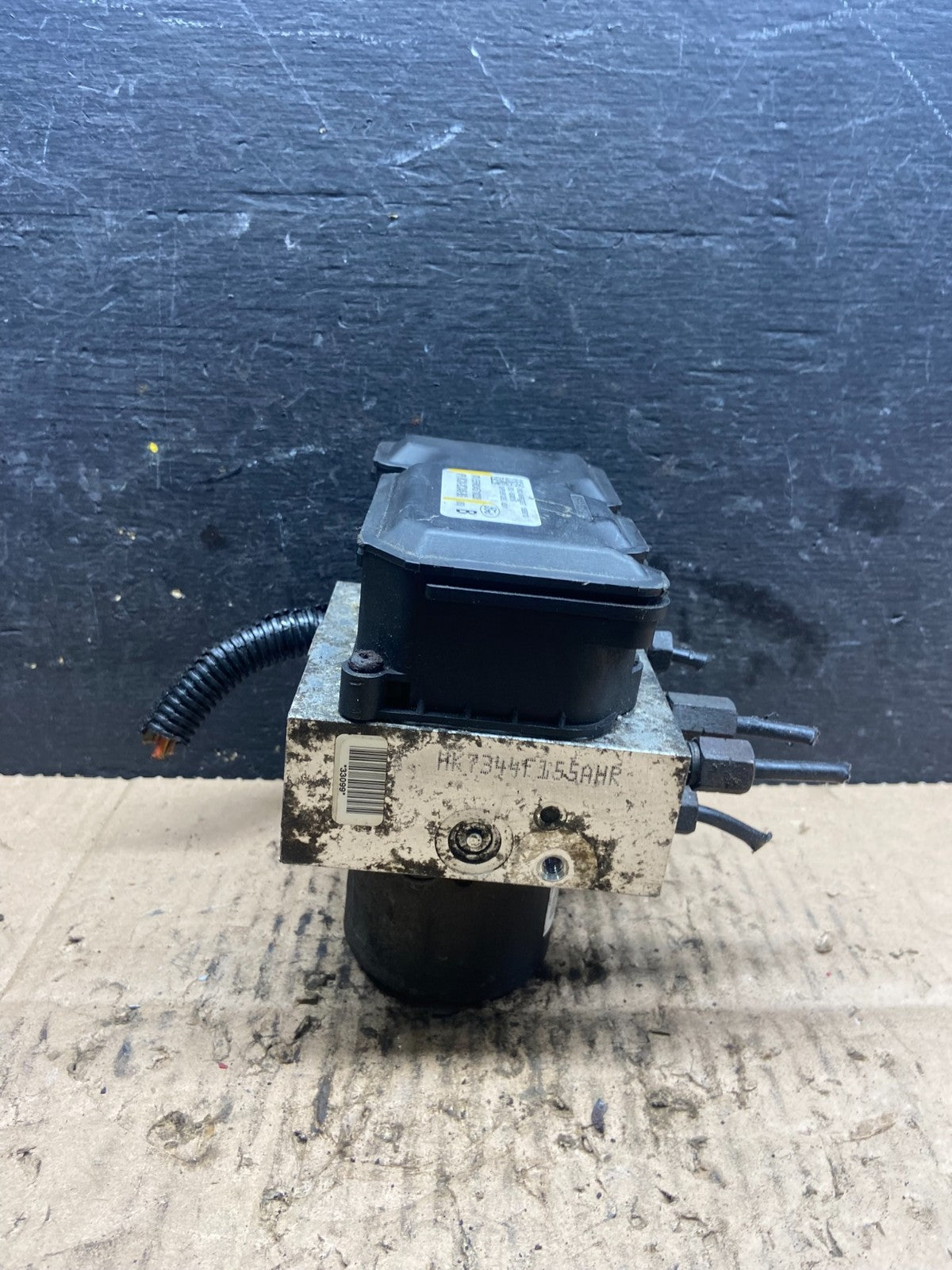 2011 - 2014 Ford E250 E350 Van  ABS Anti Lock Brake Pump Module Oem q6168 DG1