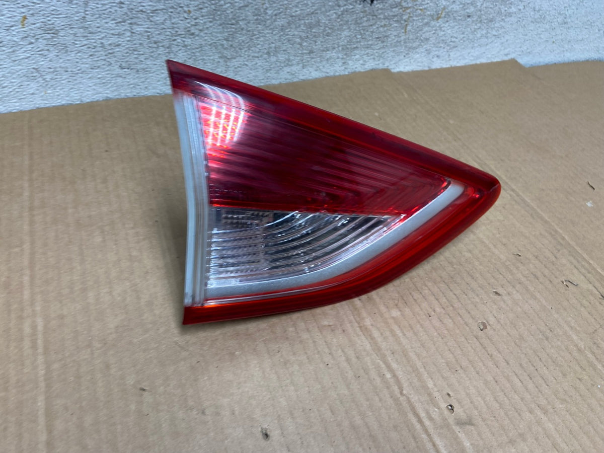 2013 to 2016 Ford Escape Left Driver LH Side Inner Tail Light AI5728 LK2