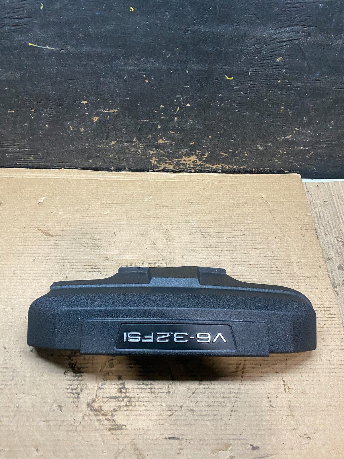 2008 to 2008 Audi  A6 3.2L Engine Motor Cover OEM V9379 DG1
