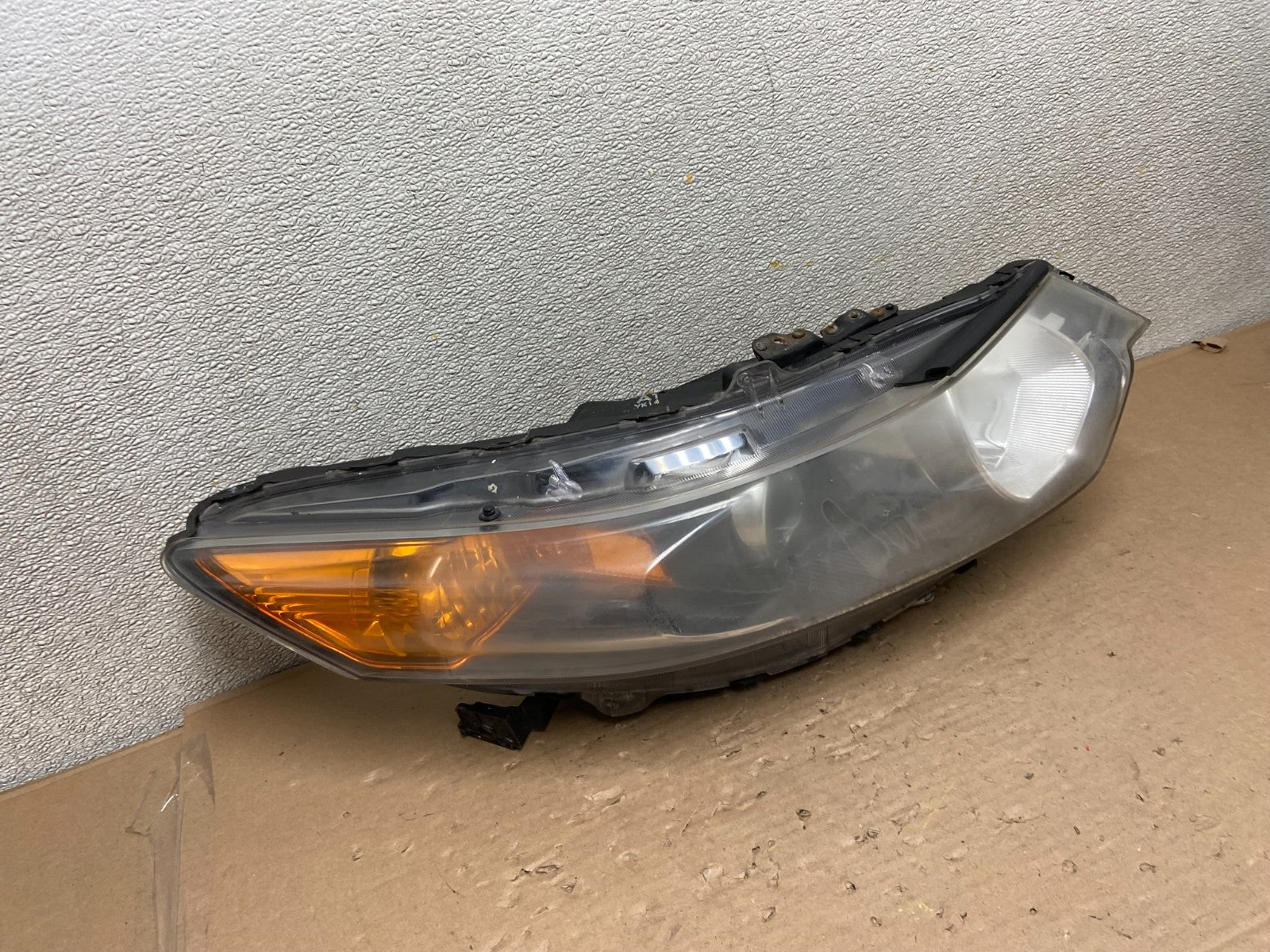 2009-2014 Acura TSX Right Passenger RH Xenon HID Headlight AB0142 DW2
