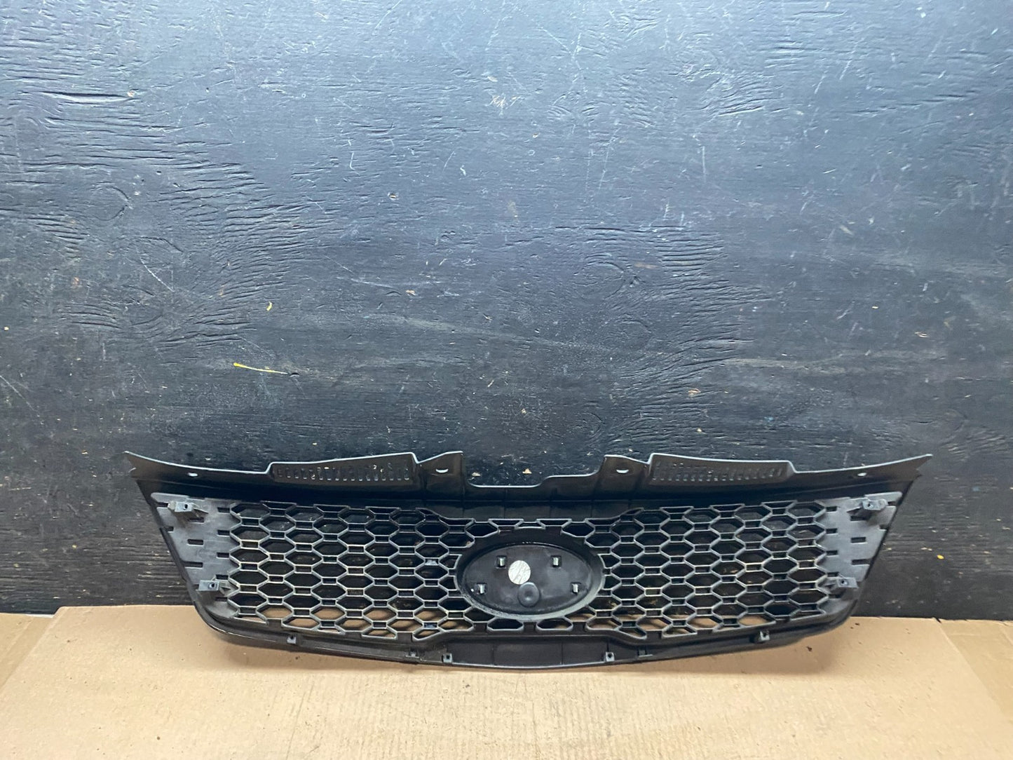 2010 to 2012 Kia Forte Koup Front Upper Grill Grille T0314 DG5