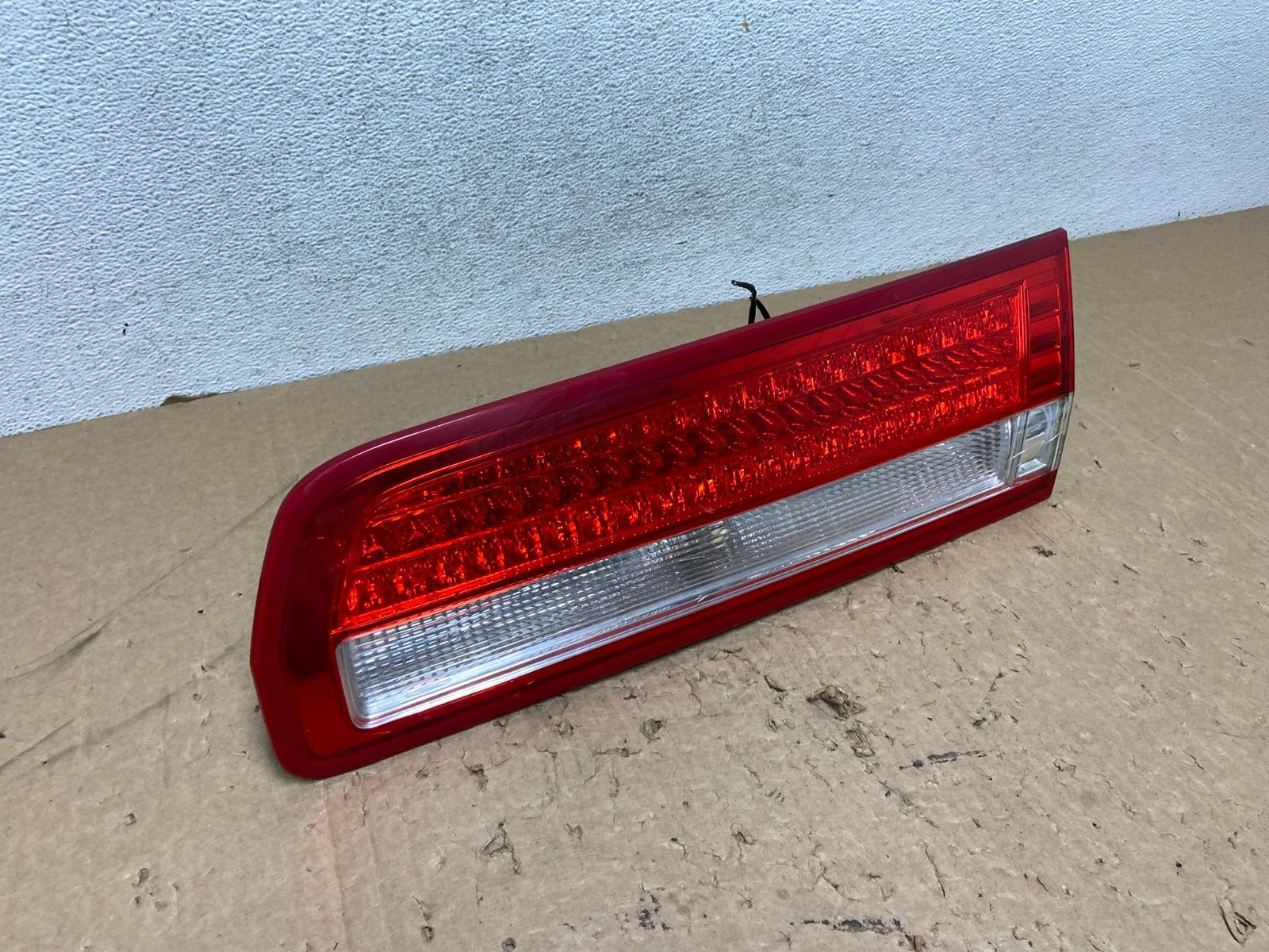 2010 2011 2012 Lincoln MKZ Right Passenger Side Tail Light Inner AG1375 LK2