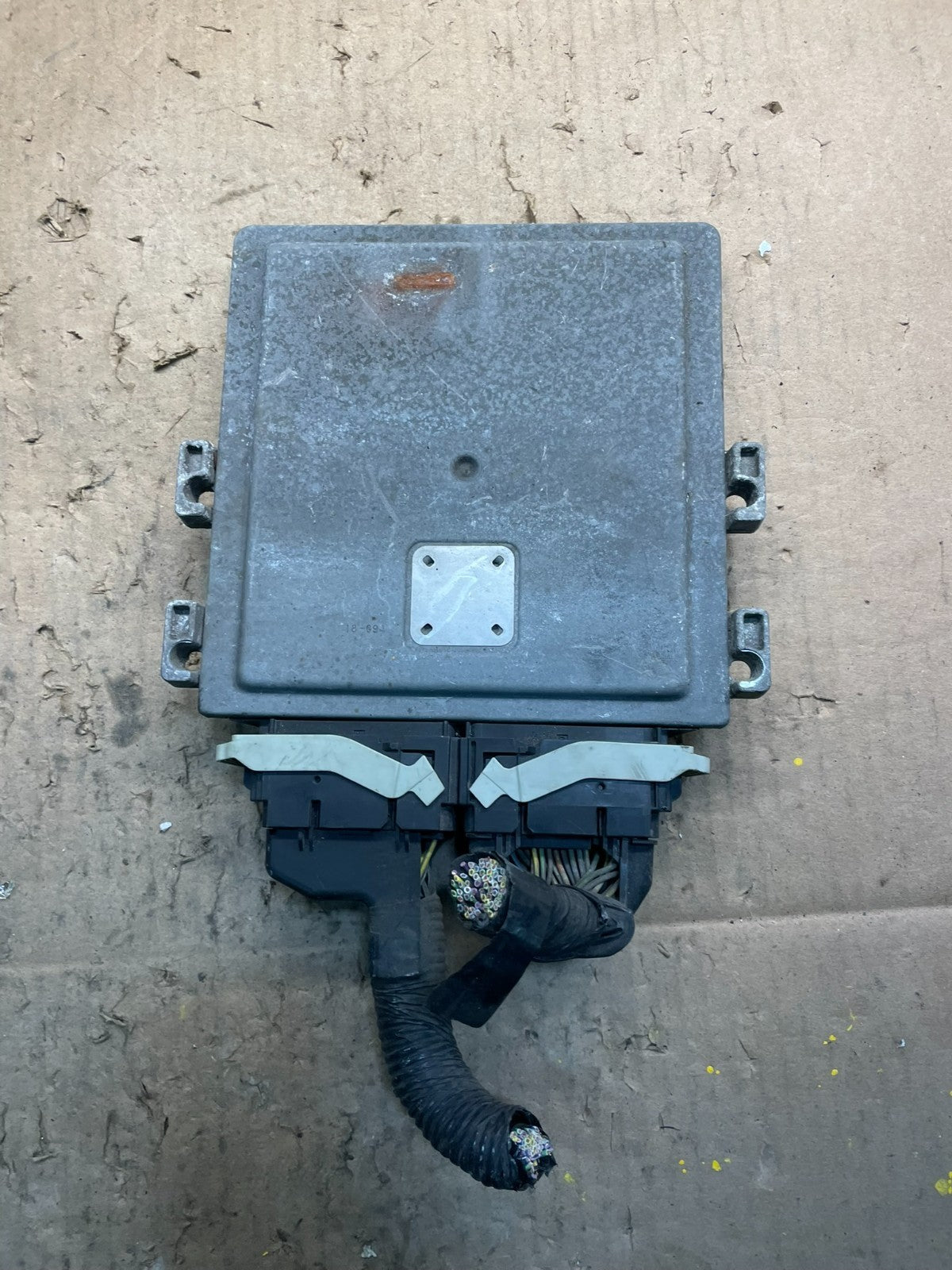 2015 Ford Econoline E-Series  Engine Control Module Computer  ECU ECM U2056 DG2