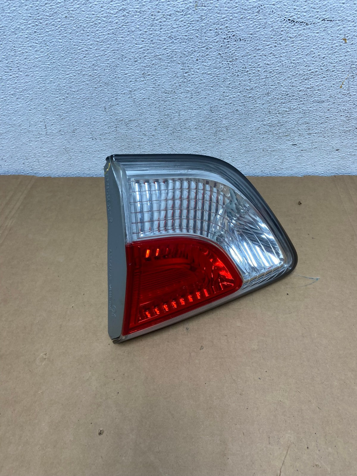 2013 to 2016 Nissan Pathfinder Right Passenger Inner Tail light AD2558 LK2