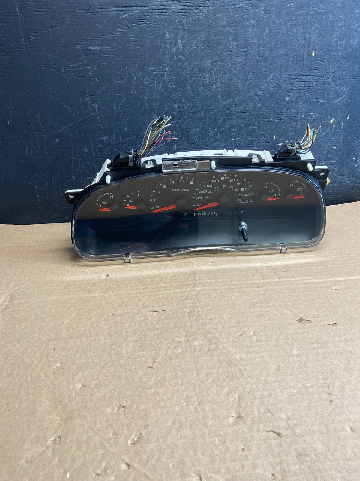 2006 Ford E350 Gauge Speedometer Cluster AF2483 DG0
