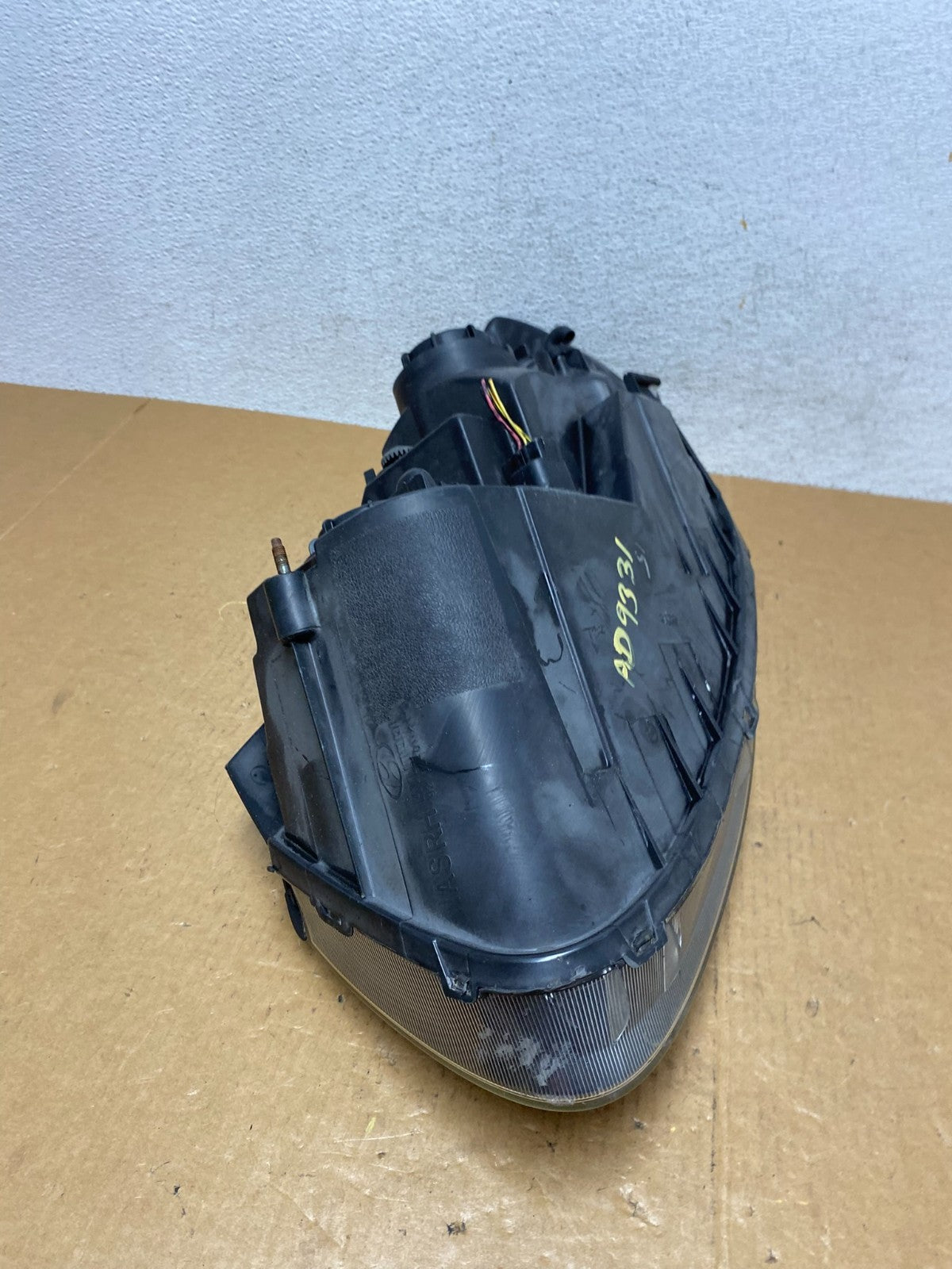 2007 2008 2009 Hyundai Santa Fe Right Passenger Halogen Headlight AD9331 DW9