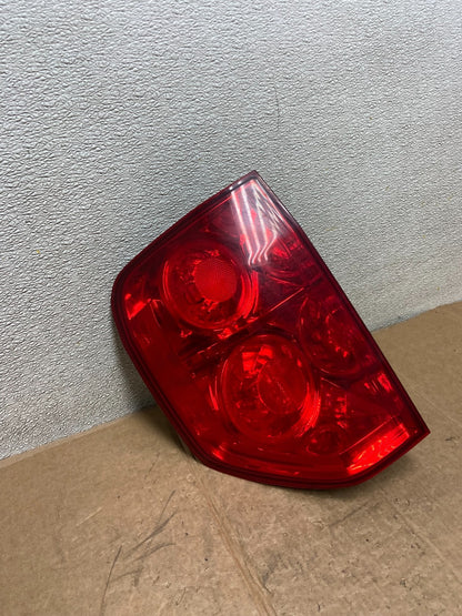 2003 2004 2005 Honda Pilot Left Driver LH Side Tail Light Oem AA1554 GD2