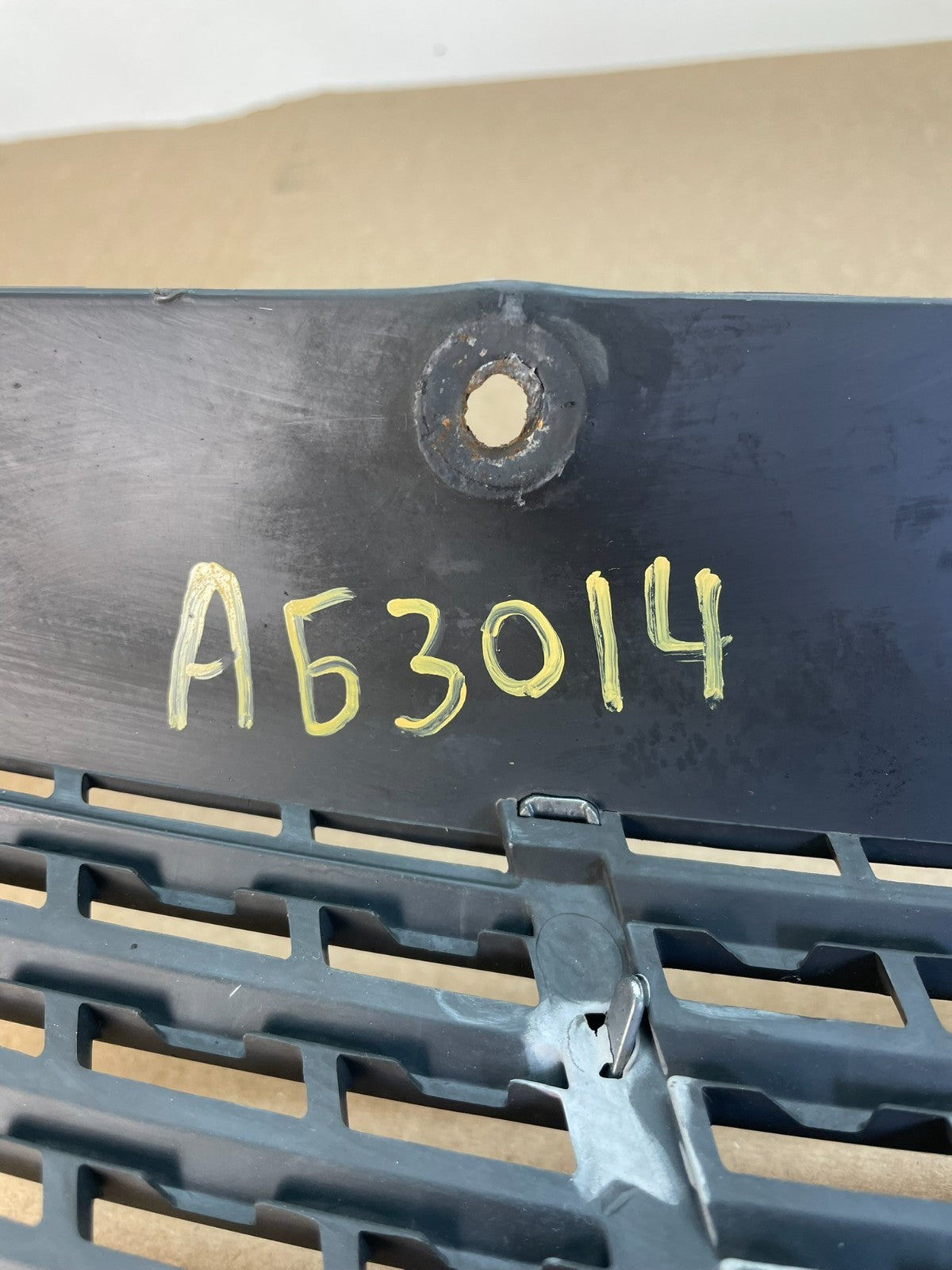 2010 2011 2012 Cadillac SRX Front Upper Grille Grill AG3014 DG6