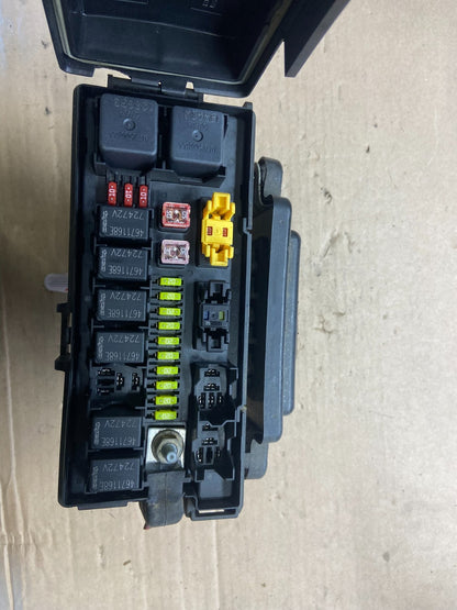 2006 Jeep Commander Fuse Box Relay BCM Body Control Module P7607 DG2