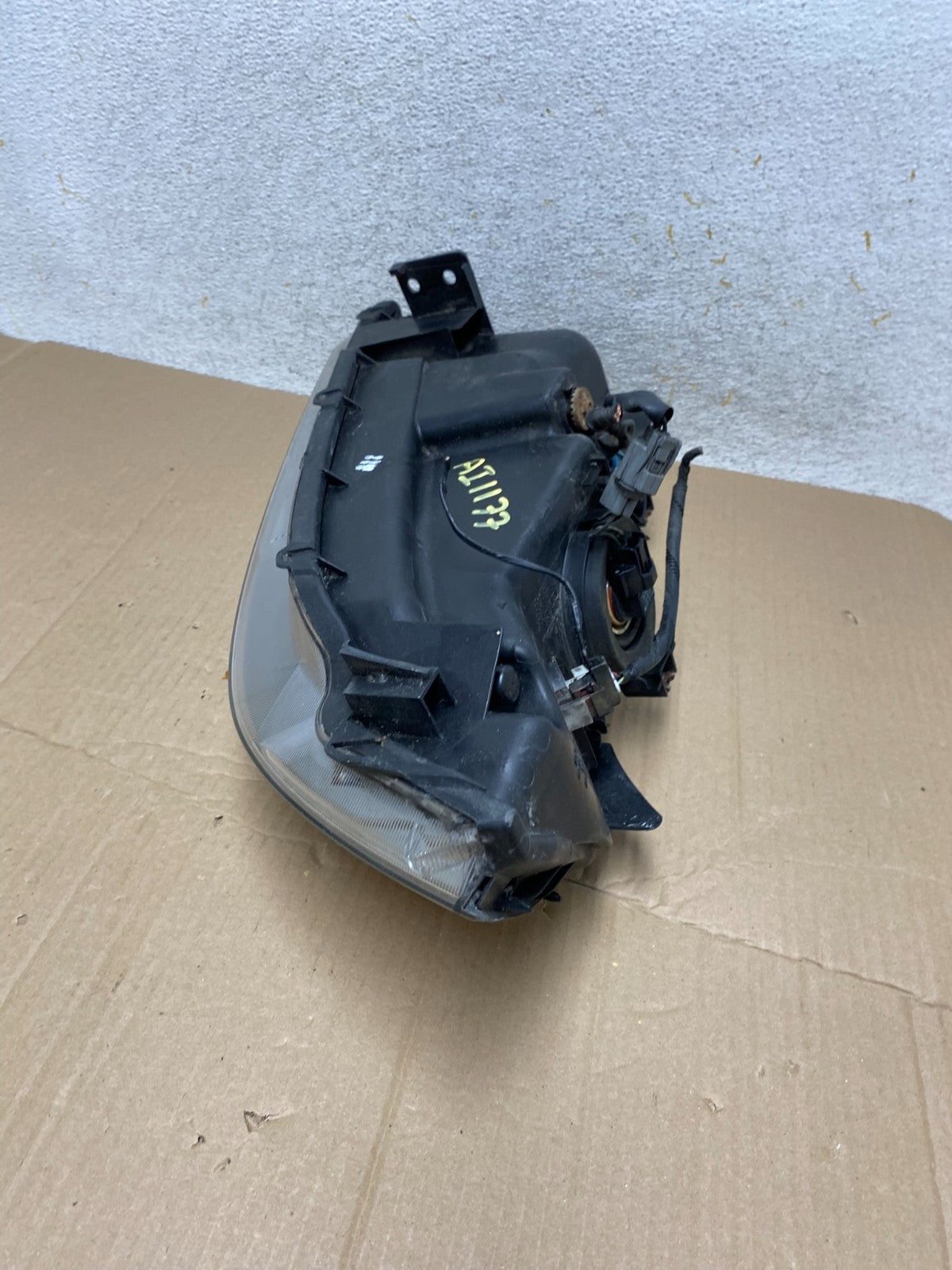2004 2005 2006 Acura MDX Right Passenger RH Headlight Halogen AI1177 DW7