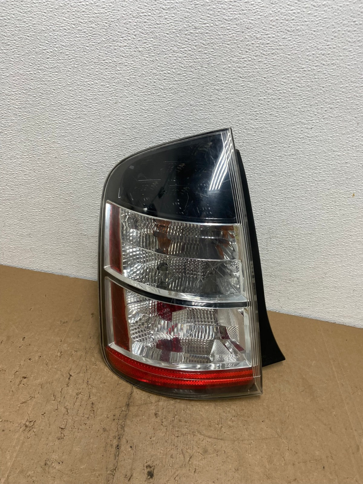 2004 2005 Toyota Prius Tail Light Left Driver Lh Side AC7188 LK0