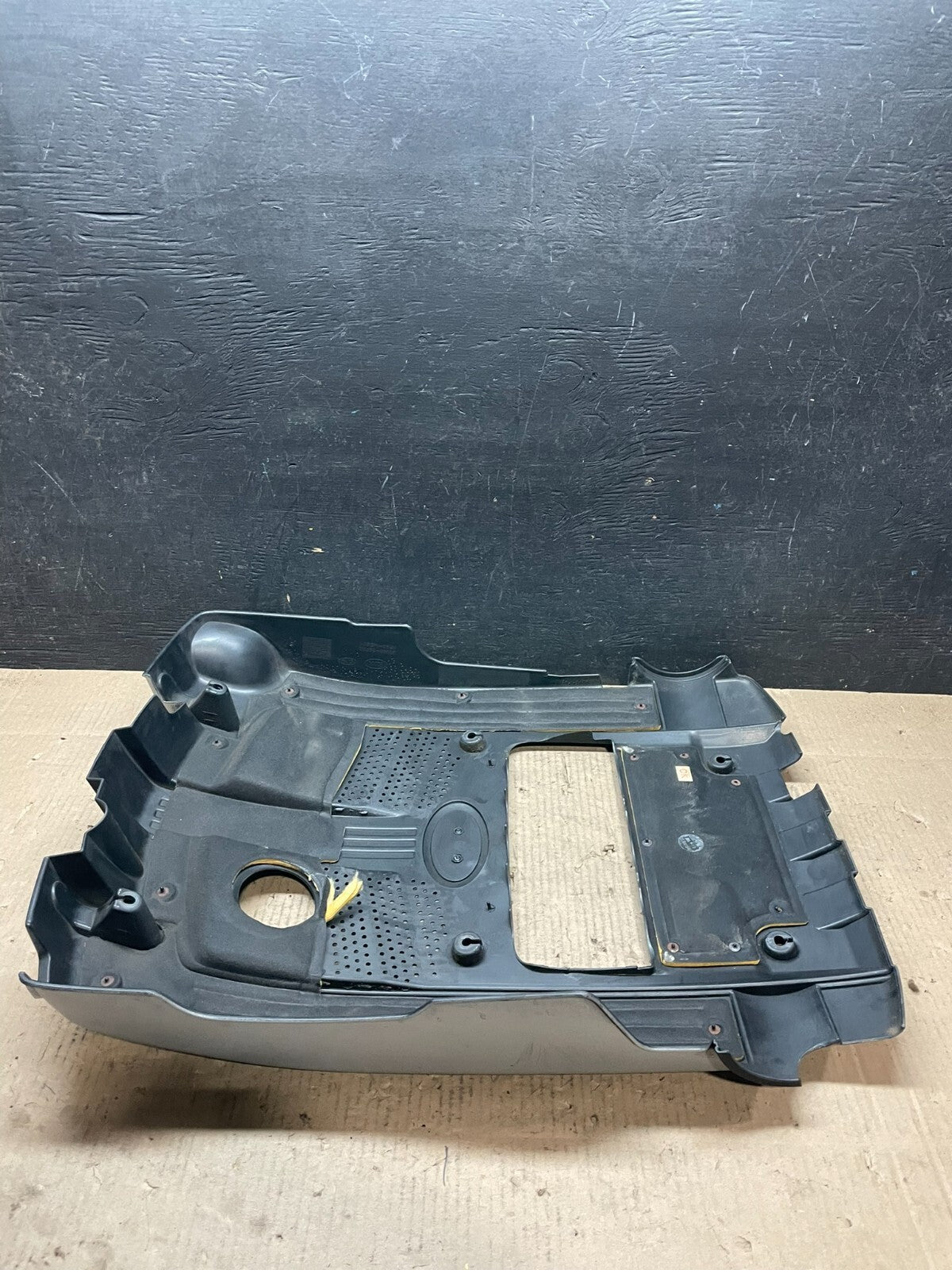 2004 2005 2006 Kia Amanti 3.5L Engine Motor Cover V6 OEM I7753 DG6